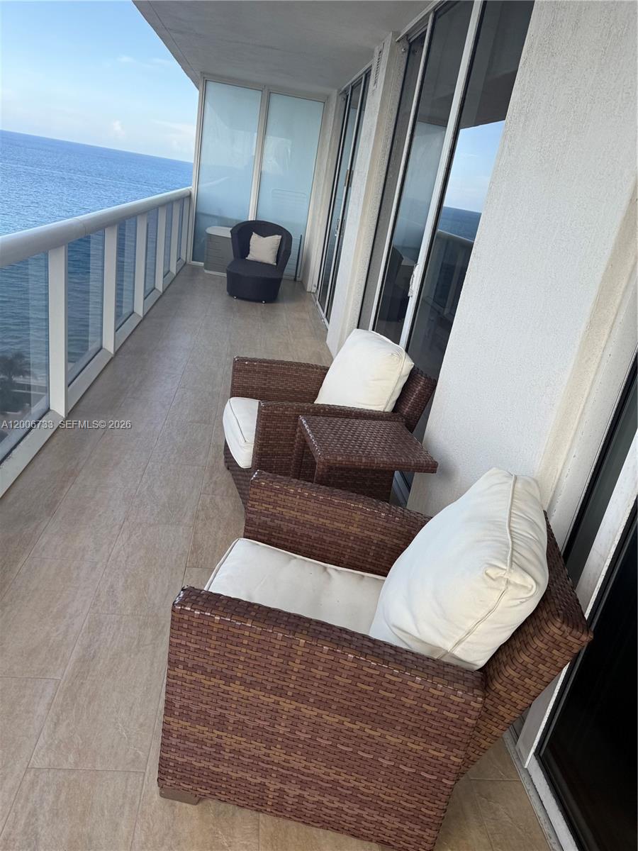 See details 1708 2 / 2 1458 sq. ft. $ 2026-05-01 0 Photo