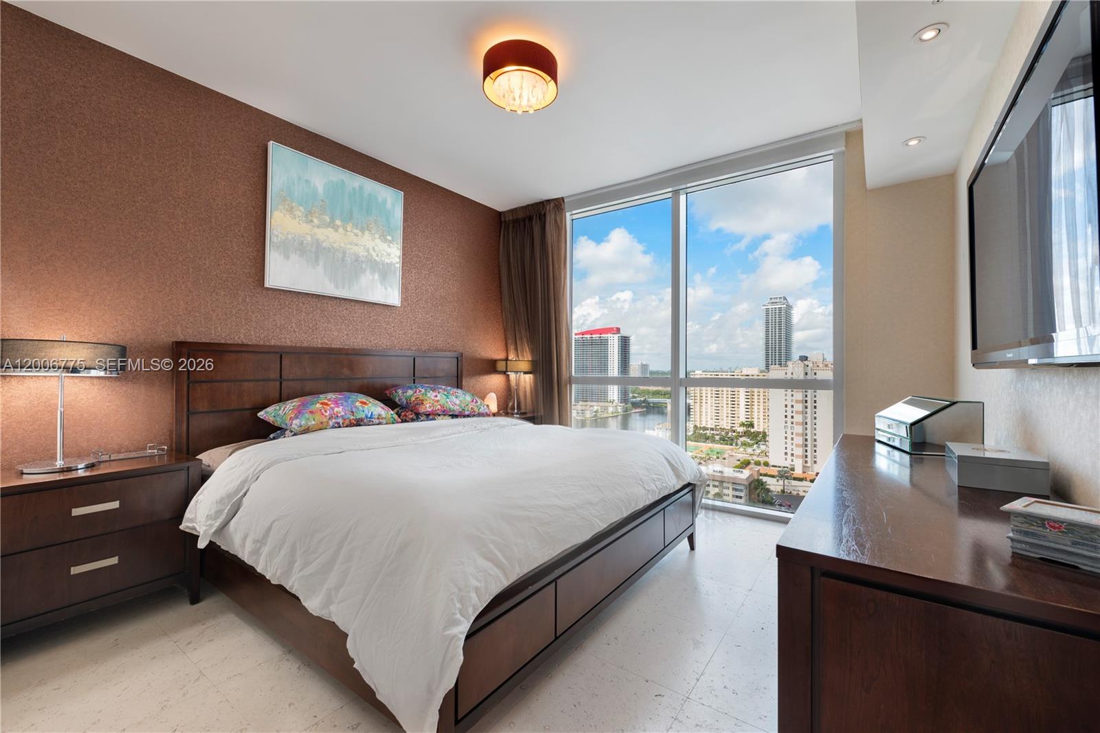 Photo of 1945 Ocean Dr  #1812, Hallandale Beach, Florida, 33009 - 