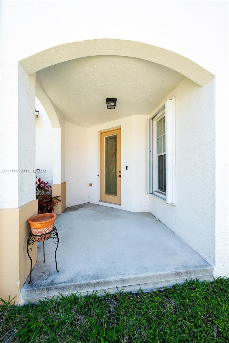 6140 4 / 3 2047 sq. ft. $ 2026-04-23 0 Photo