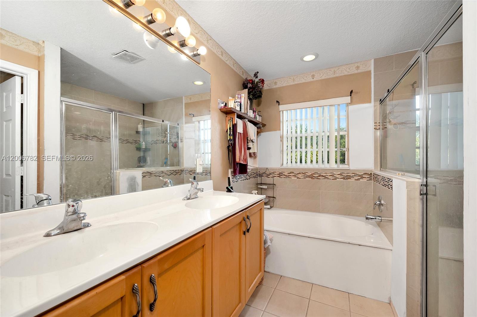 6140 4 / 3 2047 sq. ft. $ 2026-04-23 0 Photo