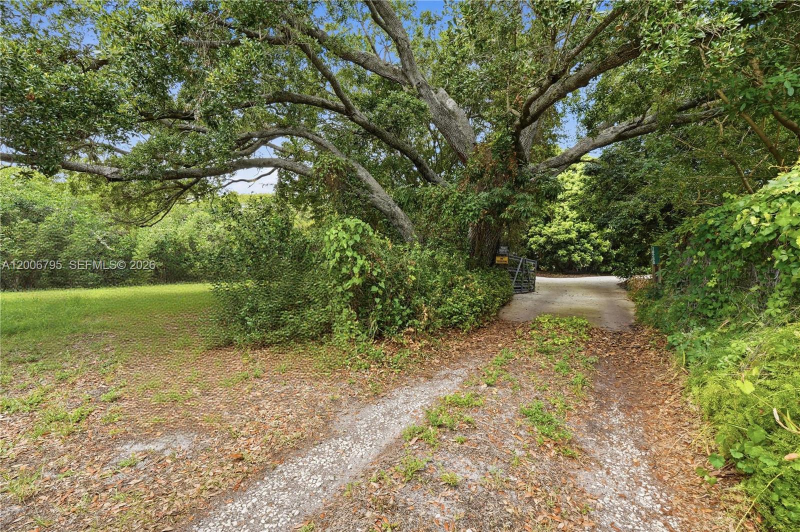   /   sq. ft. $ 2026-04-23 0 Photo
