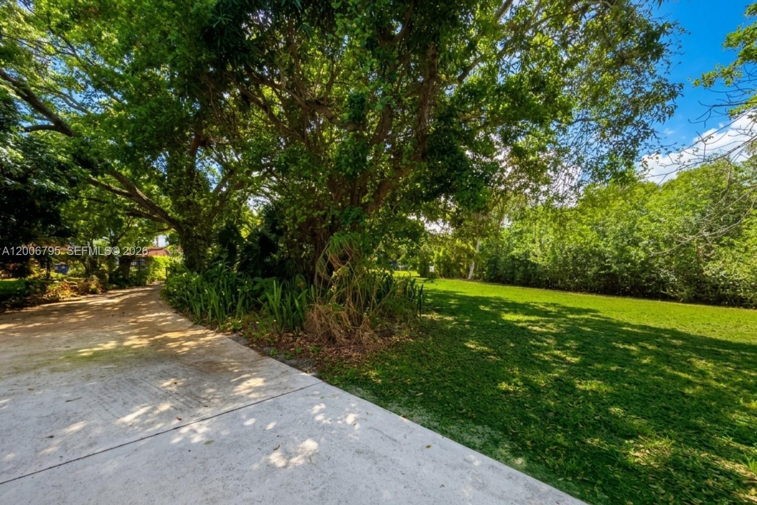   /   sq. ft. $ 2026-04-23 0 Photo