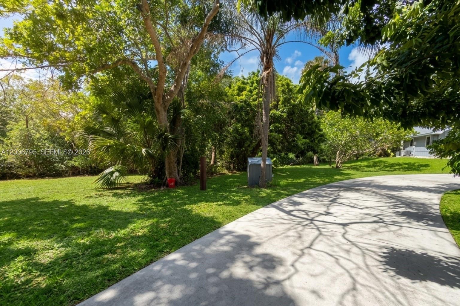   /   sq. ft. $ 2026-04-23 0 Photo