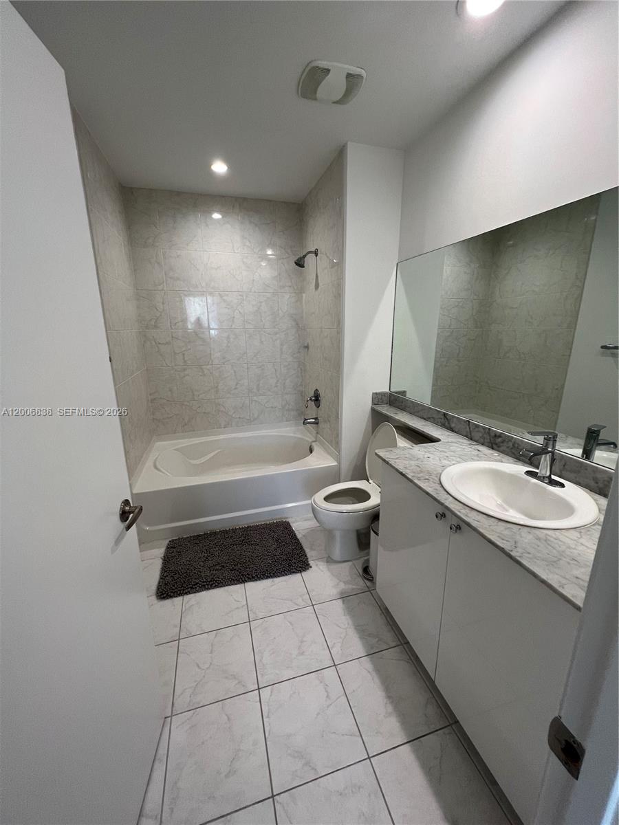 Photo of 18800 29th Ave  #PH25, Aventura, Florida, 33180 - 