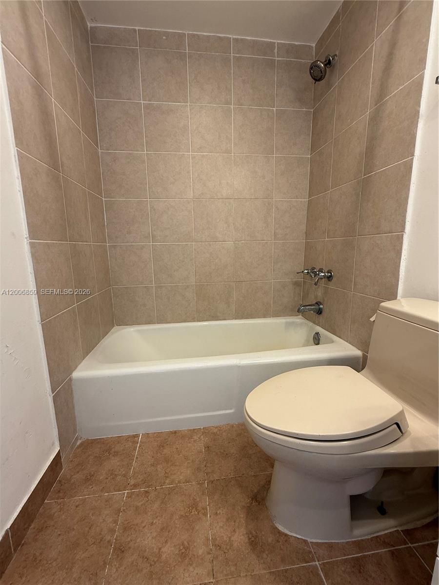 Photo of 400 Kings Point Dr  #608, Sunny Isles Beach, Florida, 33160 - 