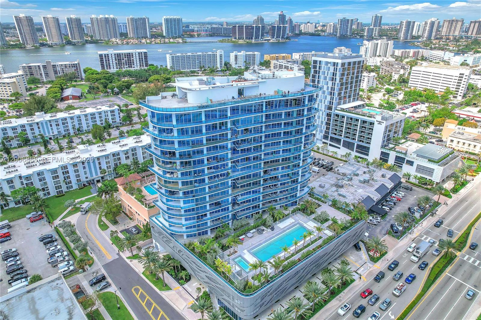 1002 3 / 3 1385 sq. ft. $ 2026-05-08 0 foto