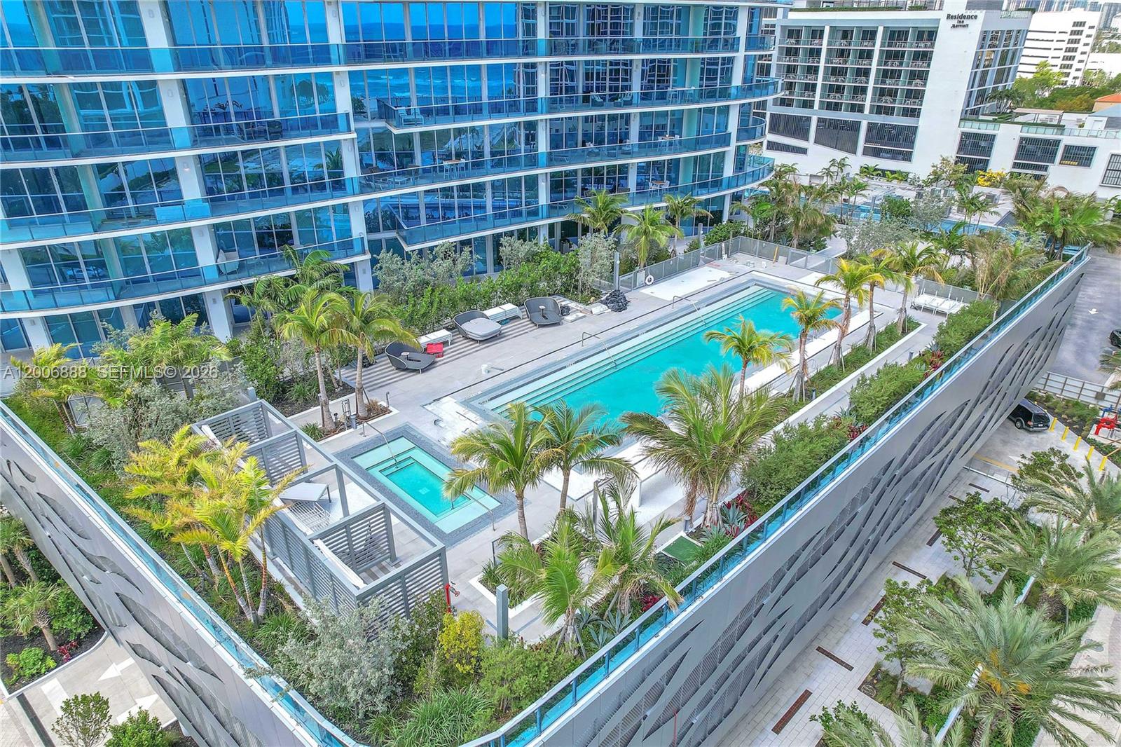 1002 3 / 3 1385 sq. ft. $ 2026-05-08 0 foto