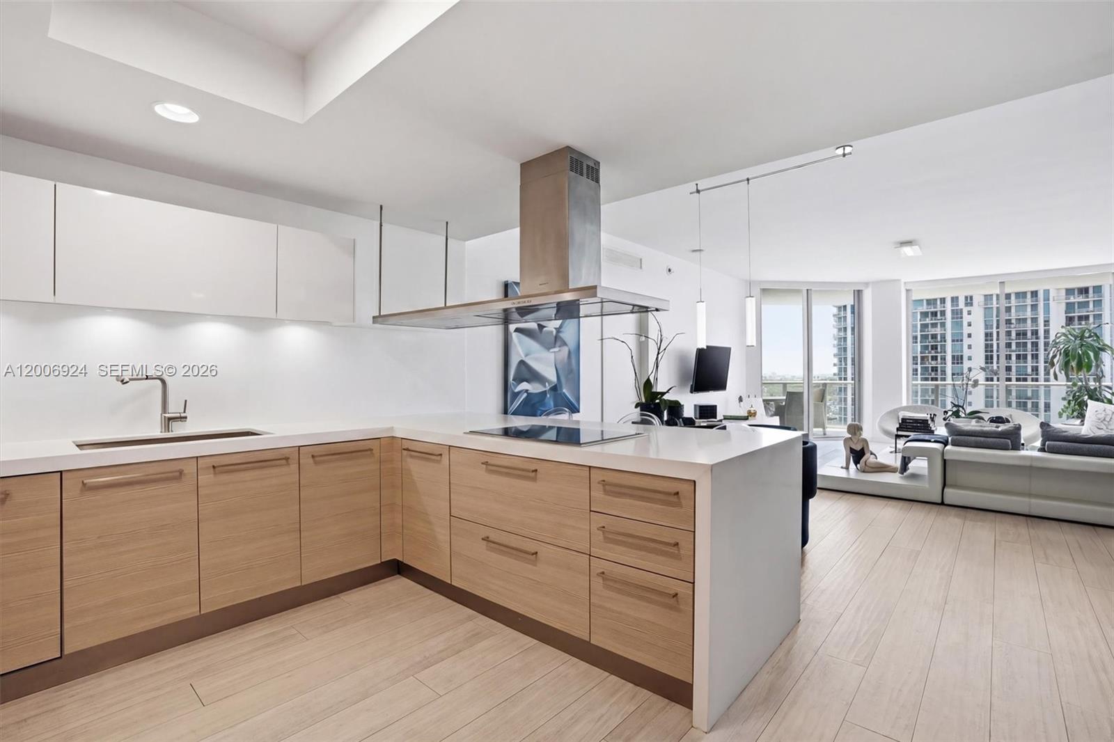 Photo of 17301 Biscayne Blvd  #1905, North Miami Beach, Florida, 33160 - 