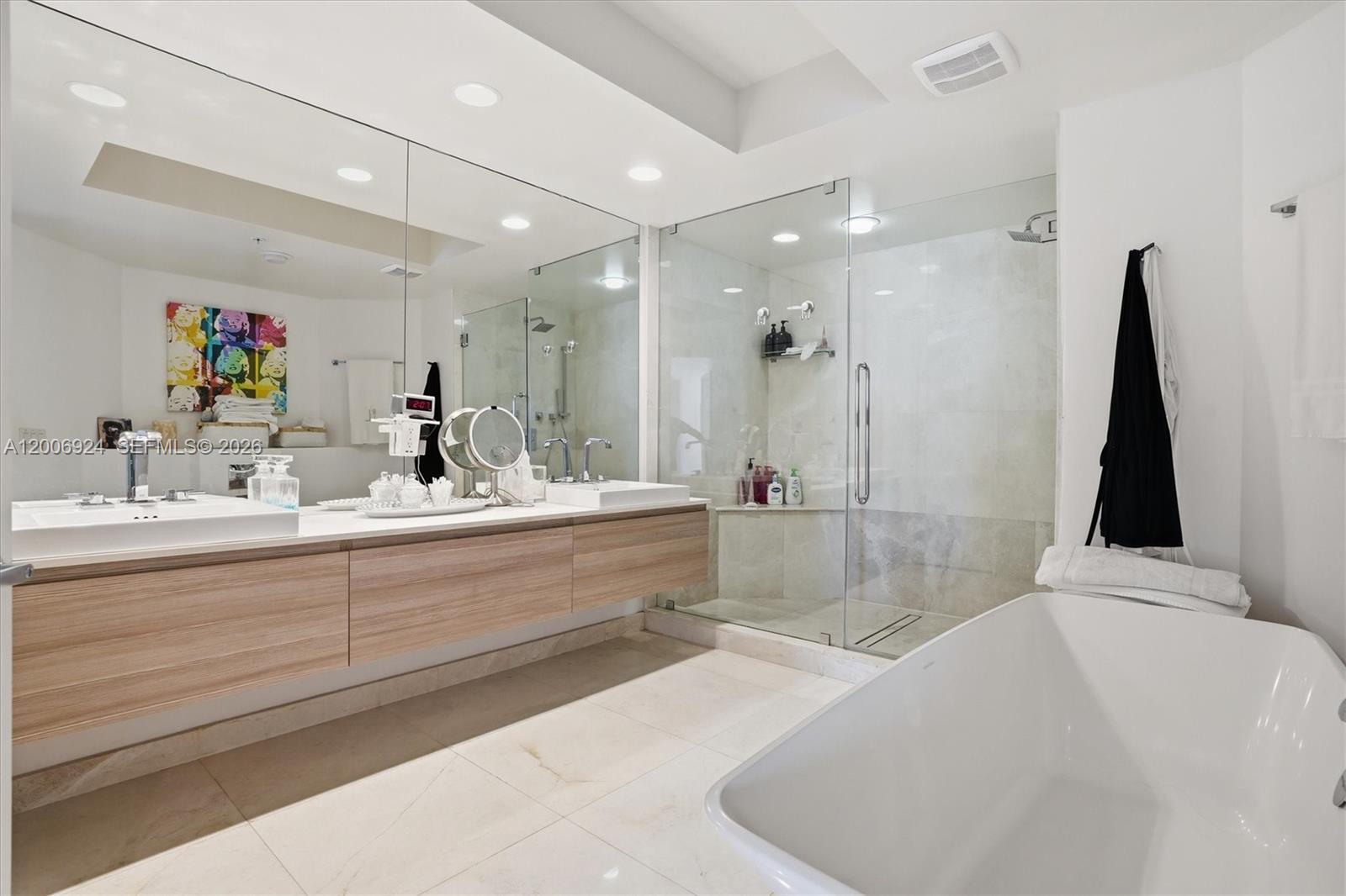 Photo of 17301 Biscayne Blvd  #1905, North Miami Beach, Florida, 33160 - 
