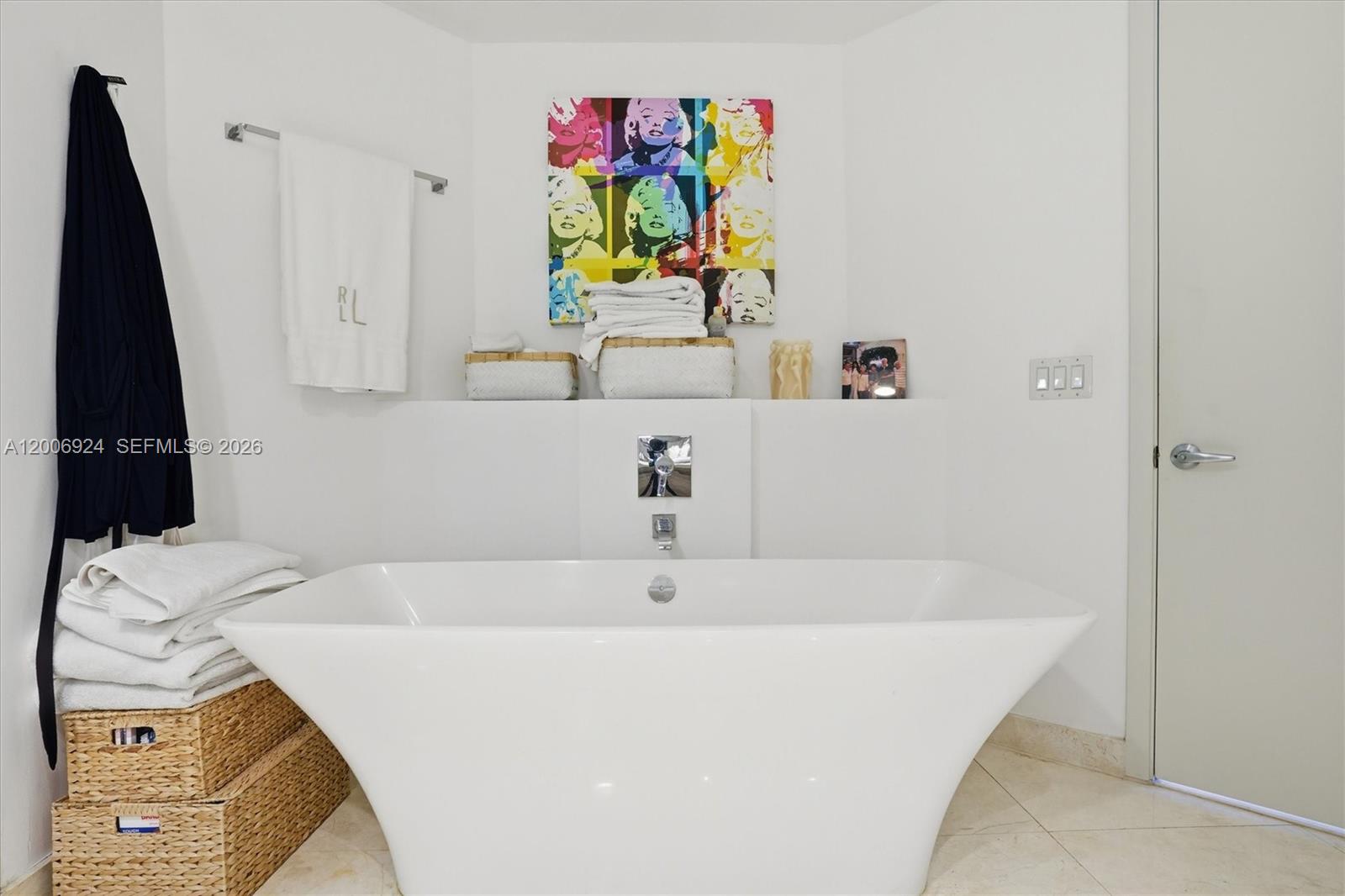 Photo of 17301 Biscayne Blvd  #1905, North Miami Beach, Florida, 33160 - 