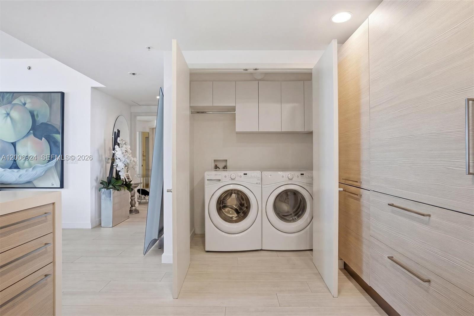 Photo of 17301 Biscayne Blvd  #1905, North Miami Beach, Florida, 33160 - 