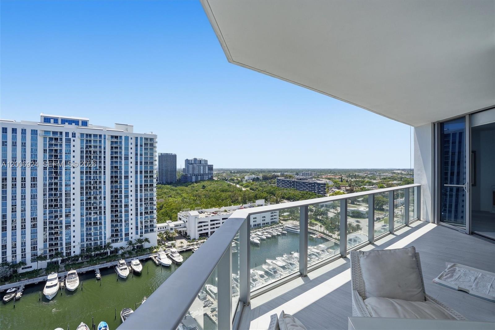 Photo of 17301 Biscayne Blvd  #1905, North Miami Beach, Florida, 33160 - 
