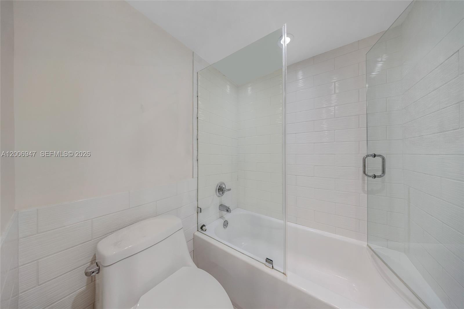 See details 606 2 / 2 1521 sq. ft. $ 2026-04-23 0 Photo