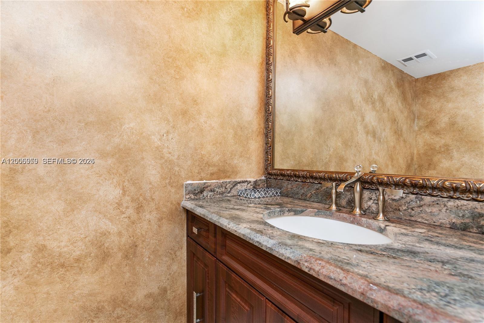 Photo of 20201 Country Club Dr  #1006, Aventura, Florida, 33180 - Hallway Powder Room