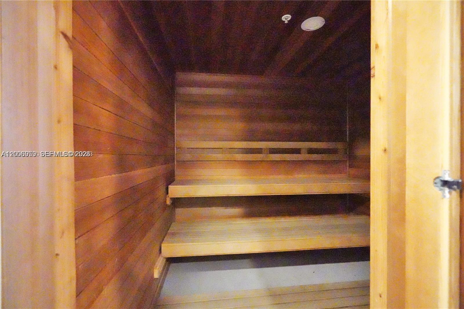 Photo of 20201 Country Club Dr  #1006, Aventura, Florida, 33180 - 