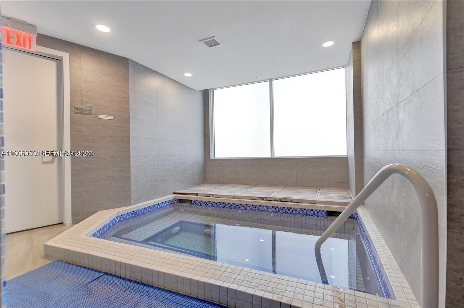 Photo of 20201 Country Club Dr  #1006, Aventura, Florida, 33180 - 