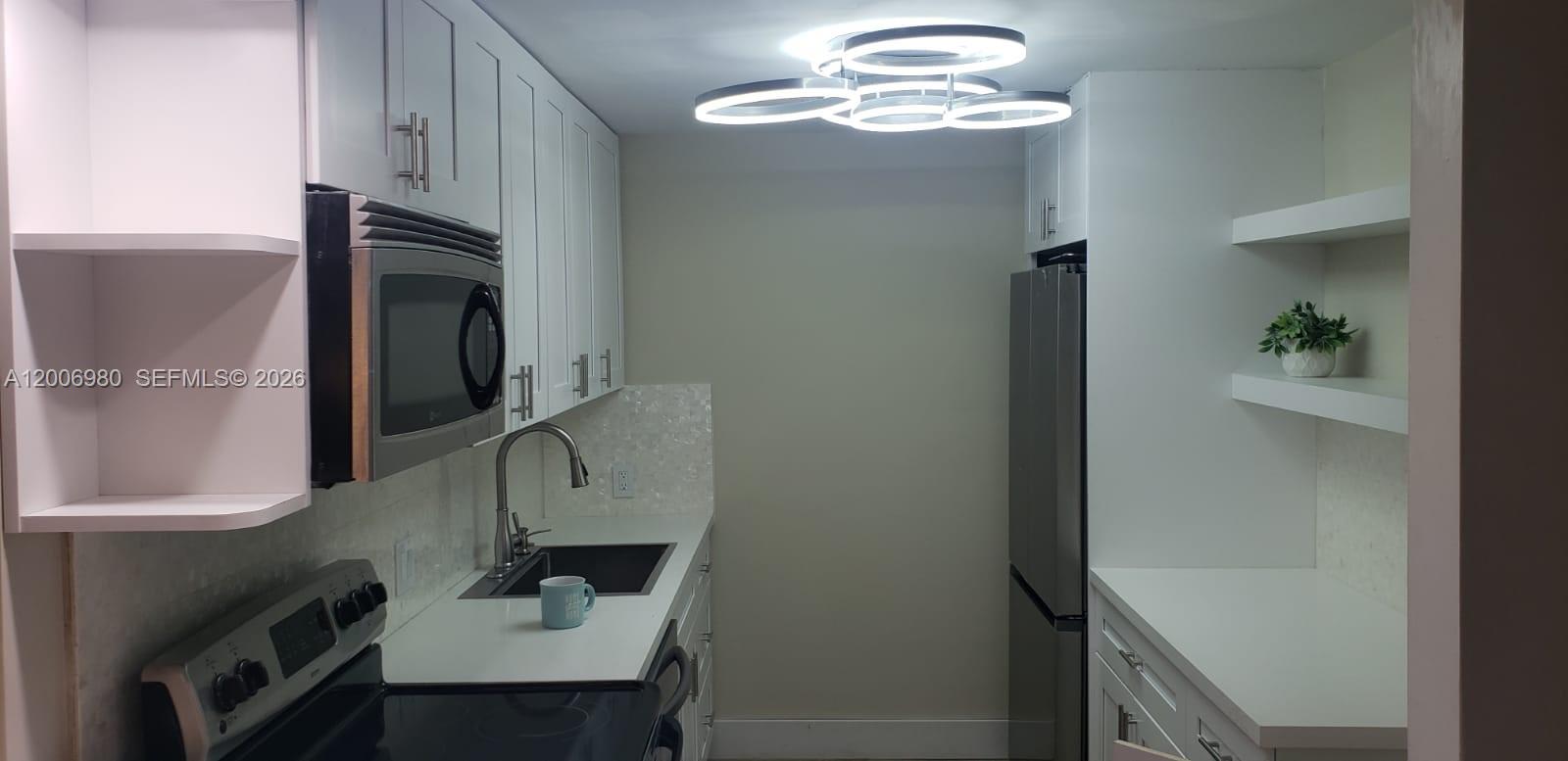 Photo of 20301 Country Club Dr  #622, Aventura, Florida, 33180 - 