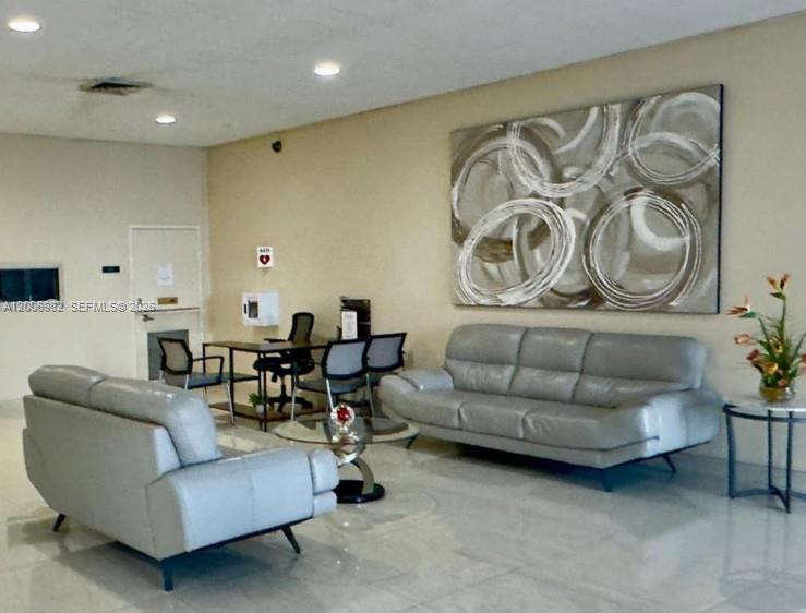 Photo of 427 Golden Isles Dr  #7J, Hallandale Beach, Florida, 33009 - 