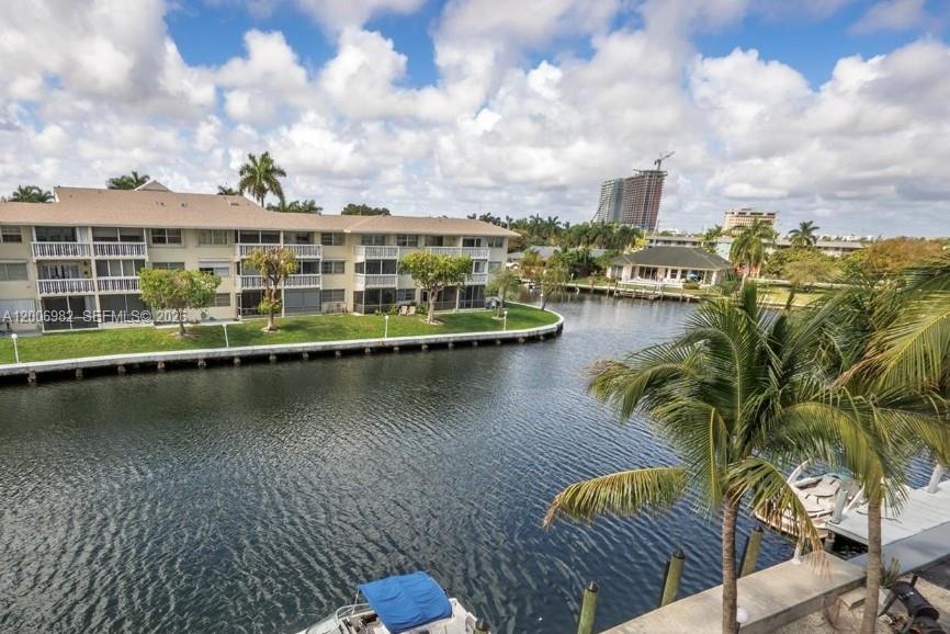 Photo of 427 Golden Isles Dr  #7J, Hallandale Beach, Florida, 33009 - 