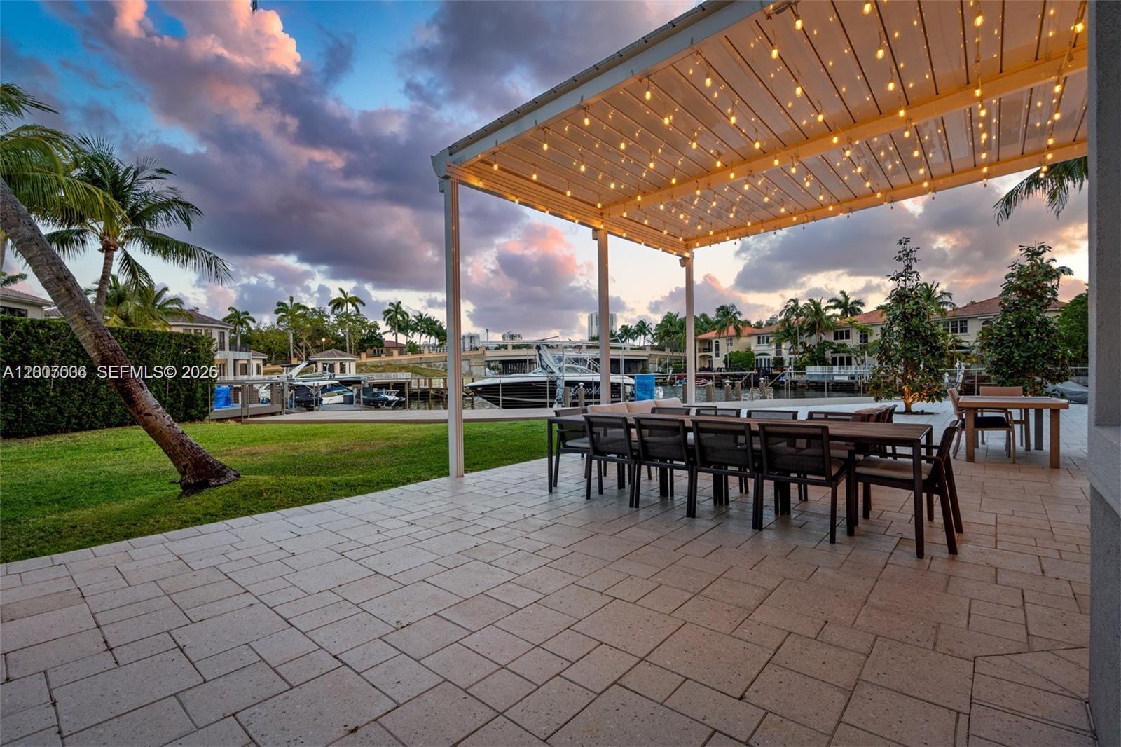 Photo of 1260 Harbor Ct  (1260), Hollywood, Florida, 33019 - 