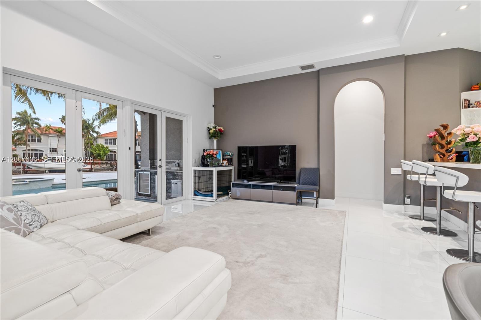 Photo of 1260 Harbor Ct  (1260), Hollywood, Florida, 33019 - 