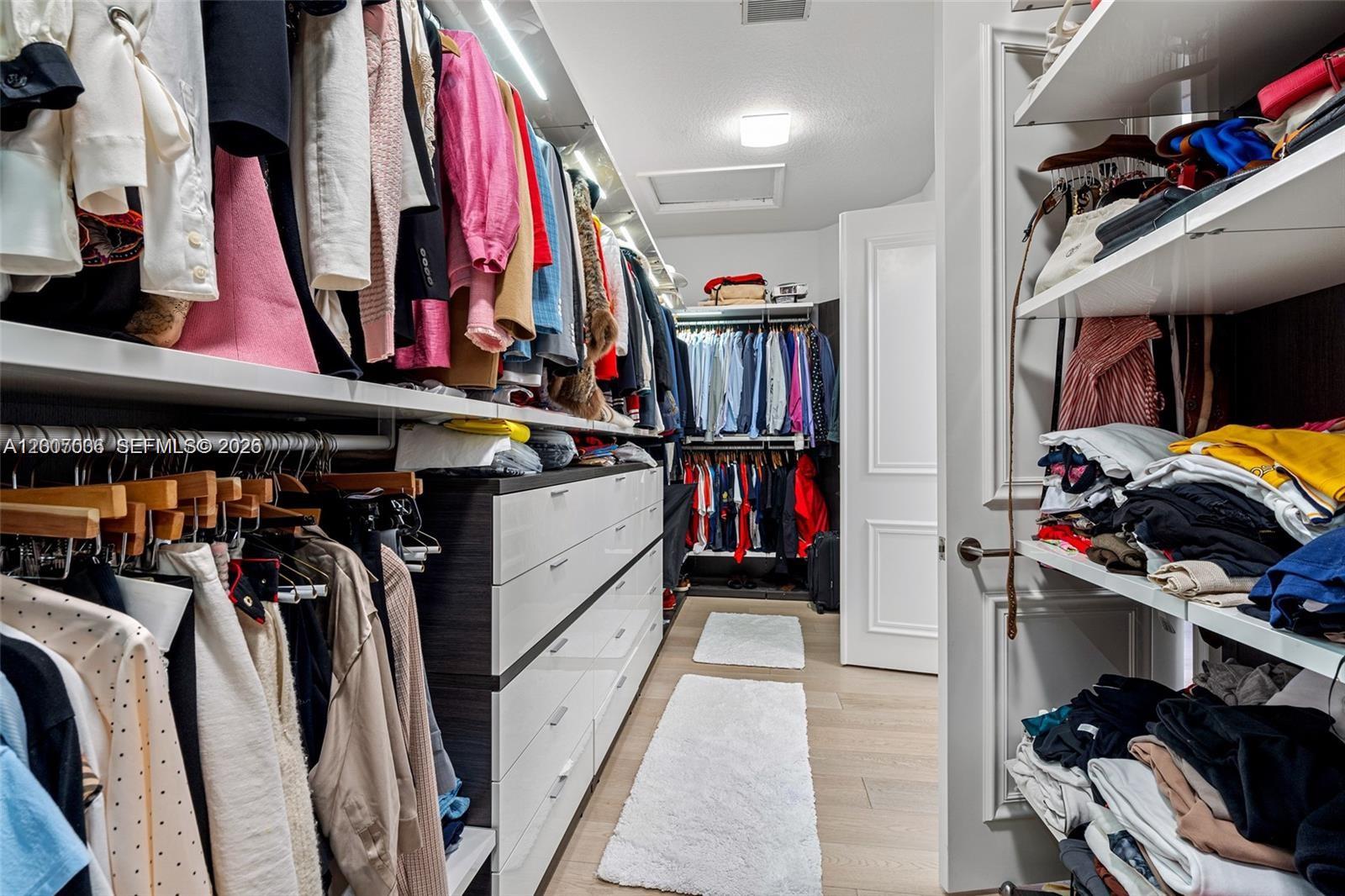 Photo of 1260 Harbor Ct  (1260), Hollywood, Florida, 33019 - 