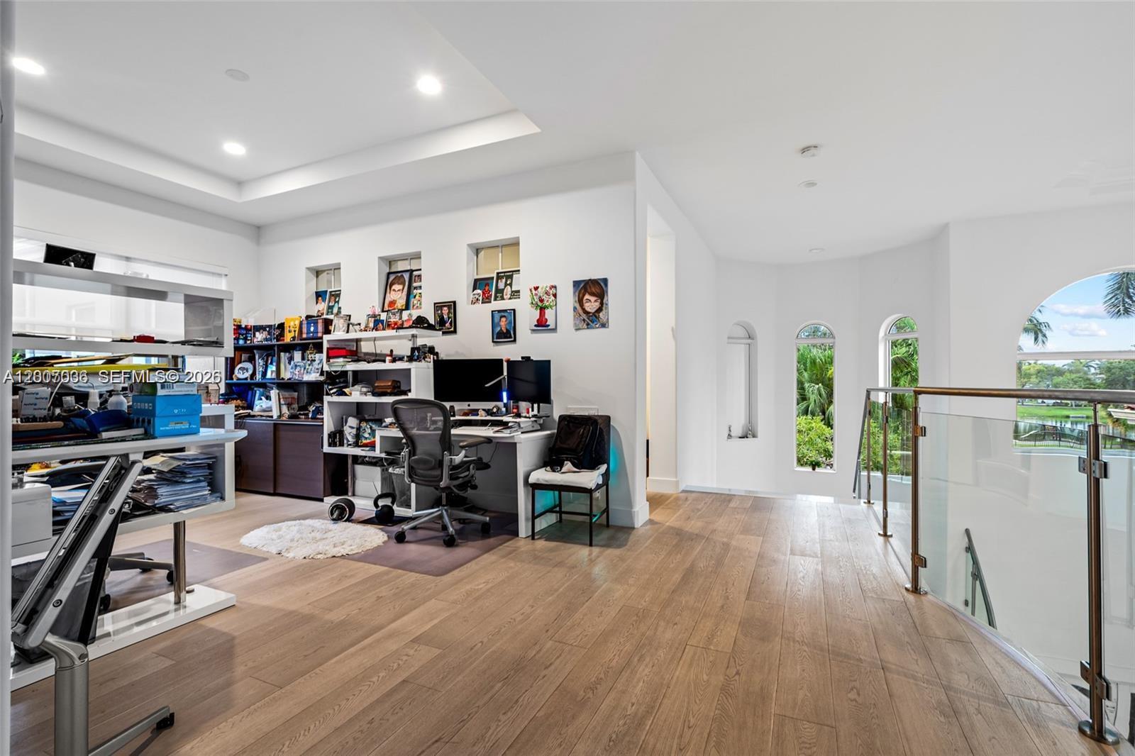 Photo of 1260 Harbor Ct  (1260), Hollywood, Florida, 33019 - 