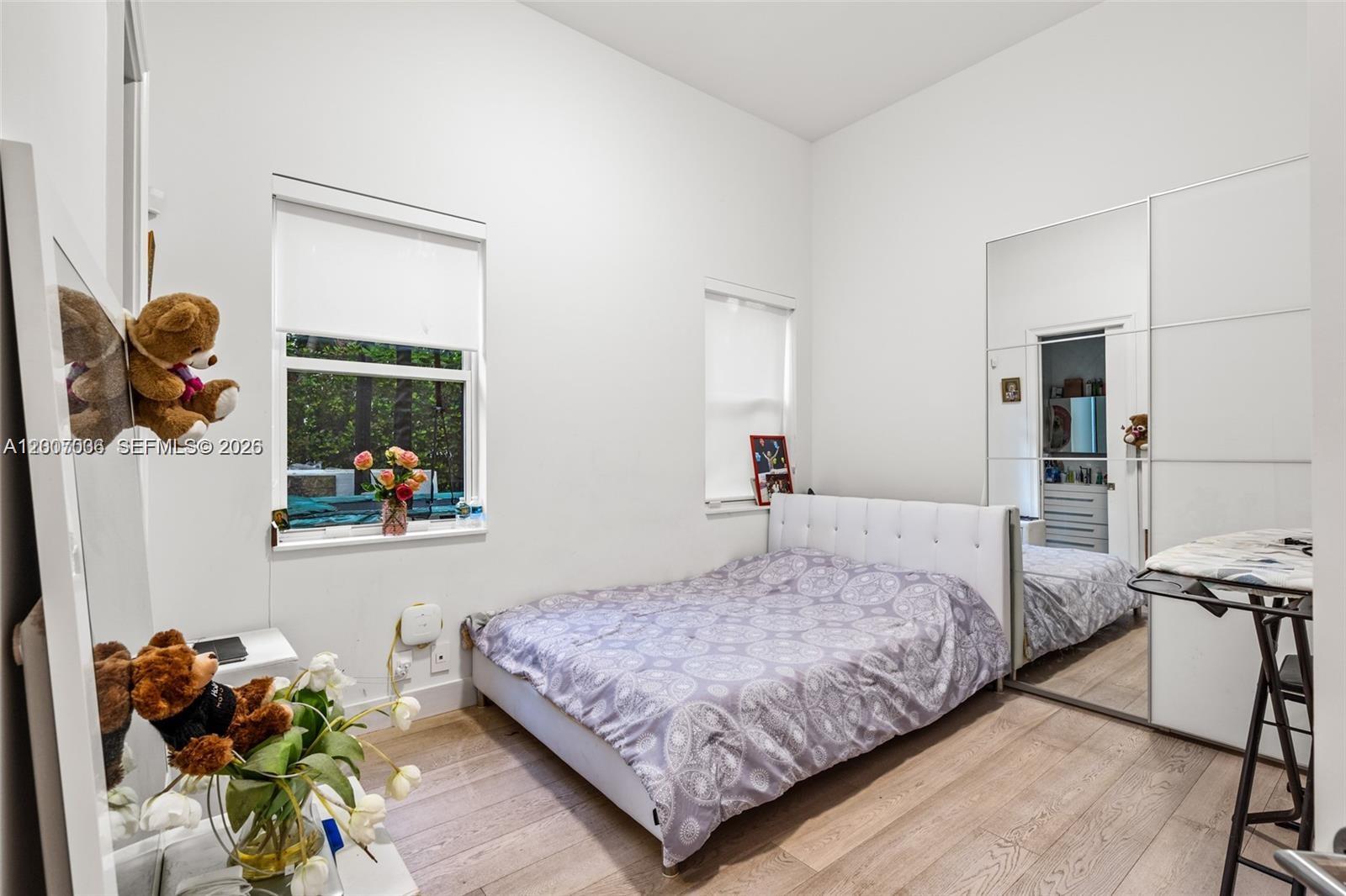 Photo of 1260 Harbor Ct  (1260), Hollywood, Florida, 33019 - 