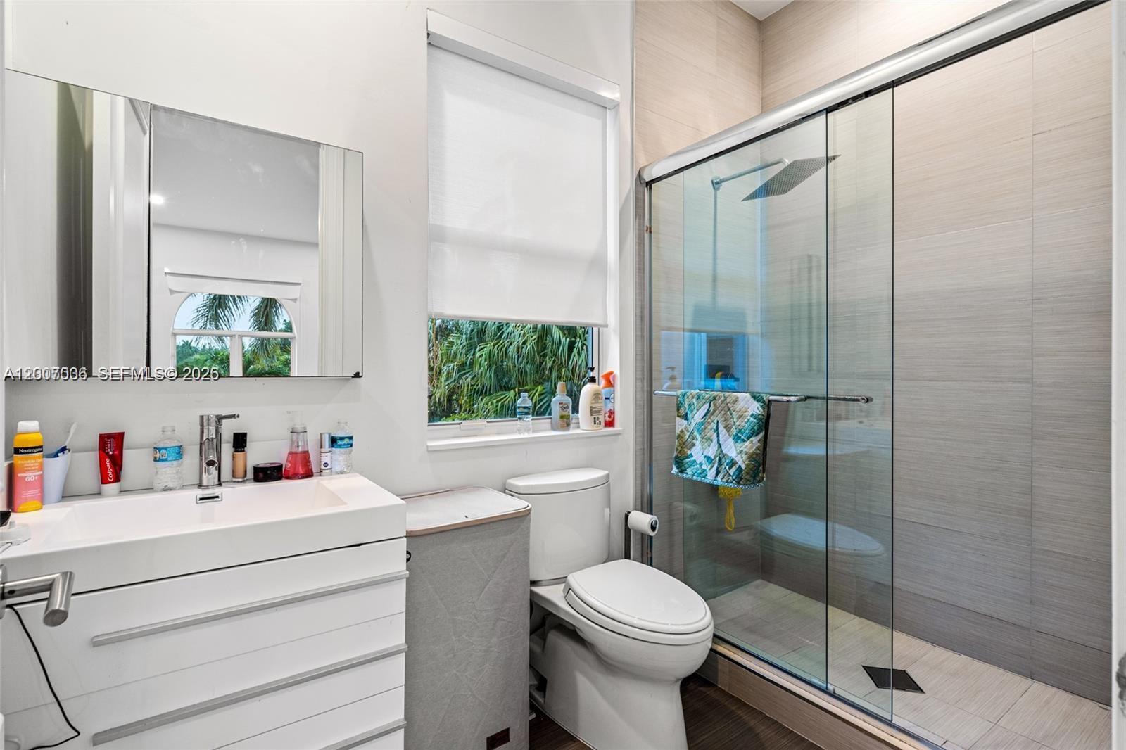 Photo of 1260 Harbor Ct  (1260), Hollywood, Florida, 33019 - 