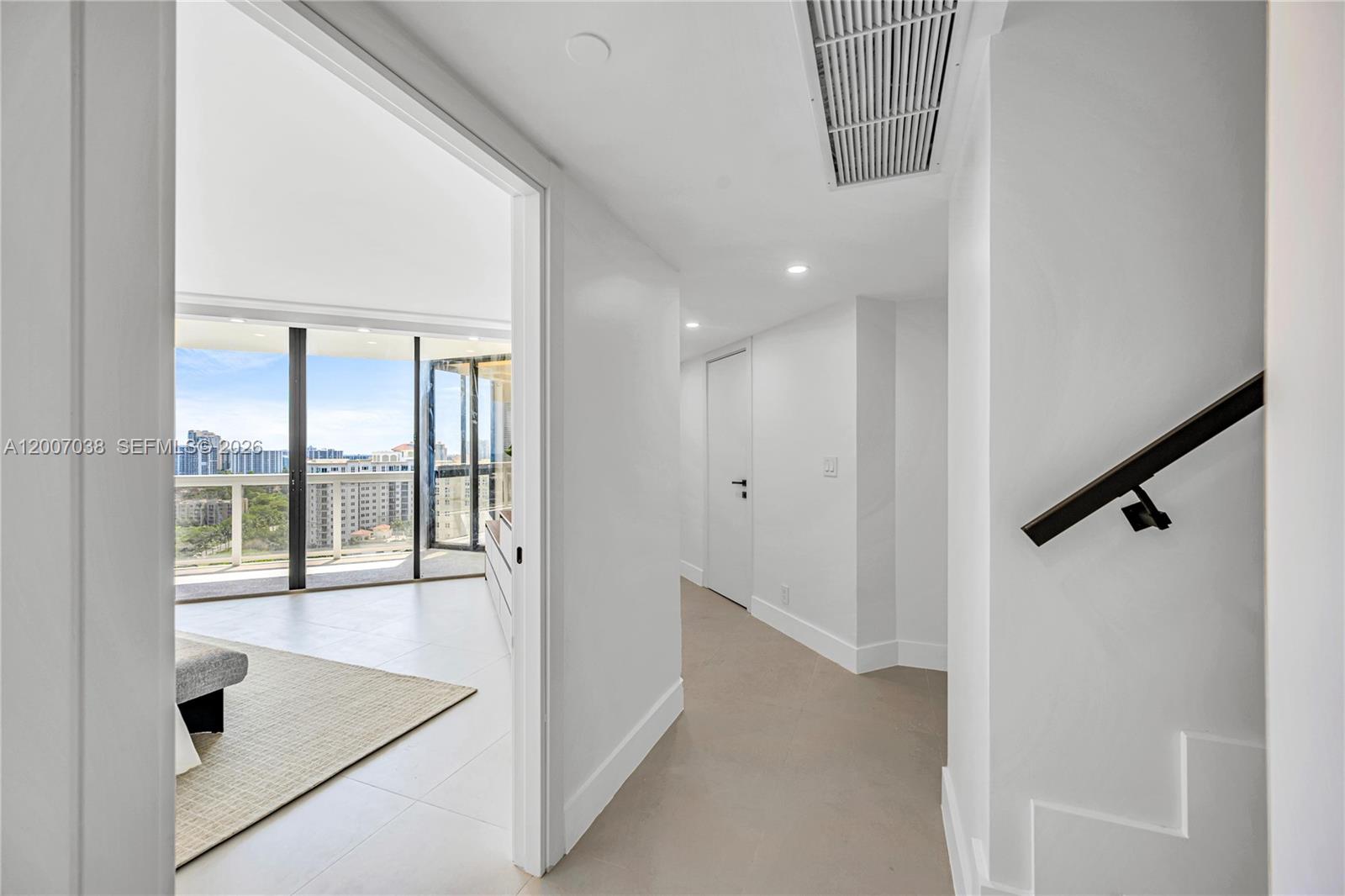 Photo of 20185 Country Club Dr  #1904, Aventura, Florida, 33180 - 