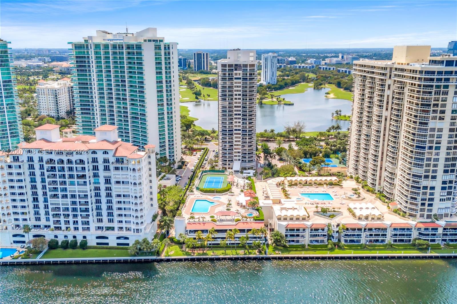 Photo of 20185 Country Club Dr  #1904, Aventura, Florida, 33180 - 