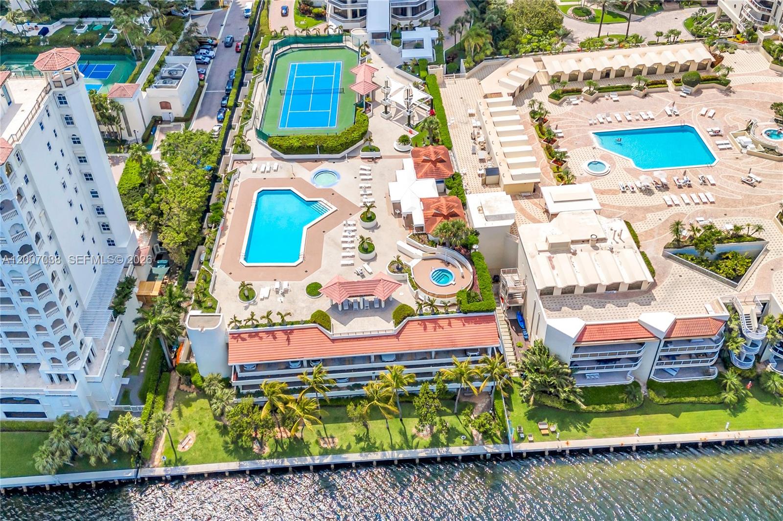 Photo of 20185 Country Club Dr  #1904, Aventura, Florida, 33180 - 