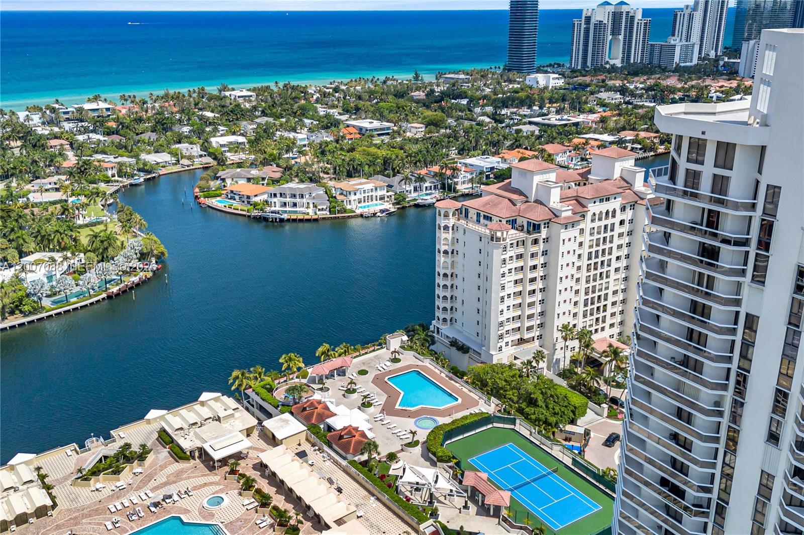 Photo of 20185 Country Club Dr  #1904, Aventura, Florida, 33180 - 