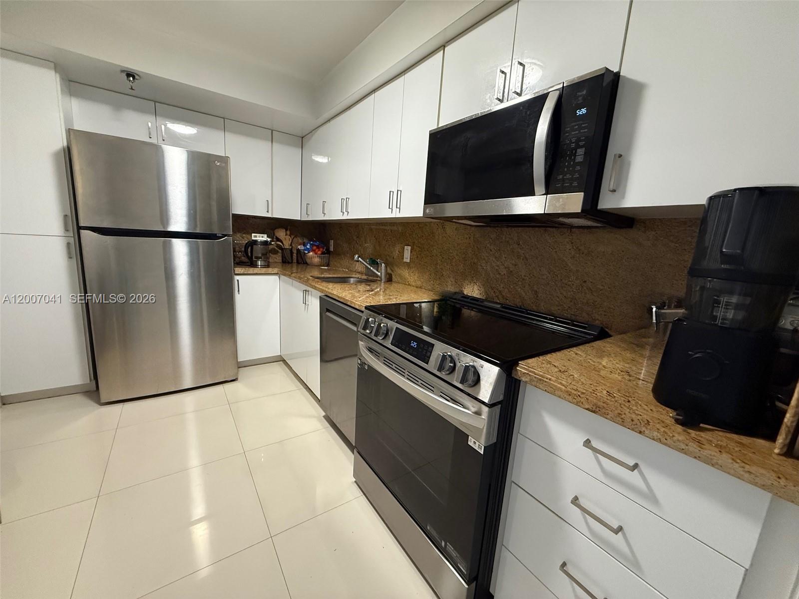 Photo of 20505 Country Club Dr  #836, Aventura, Florida, 33180 - 