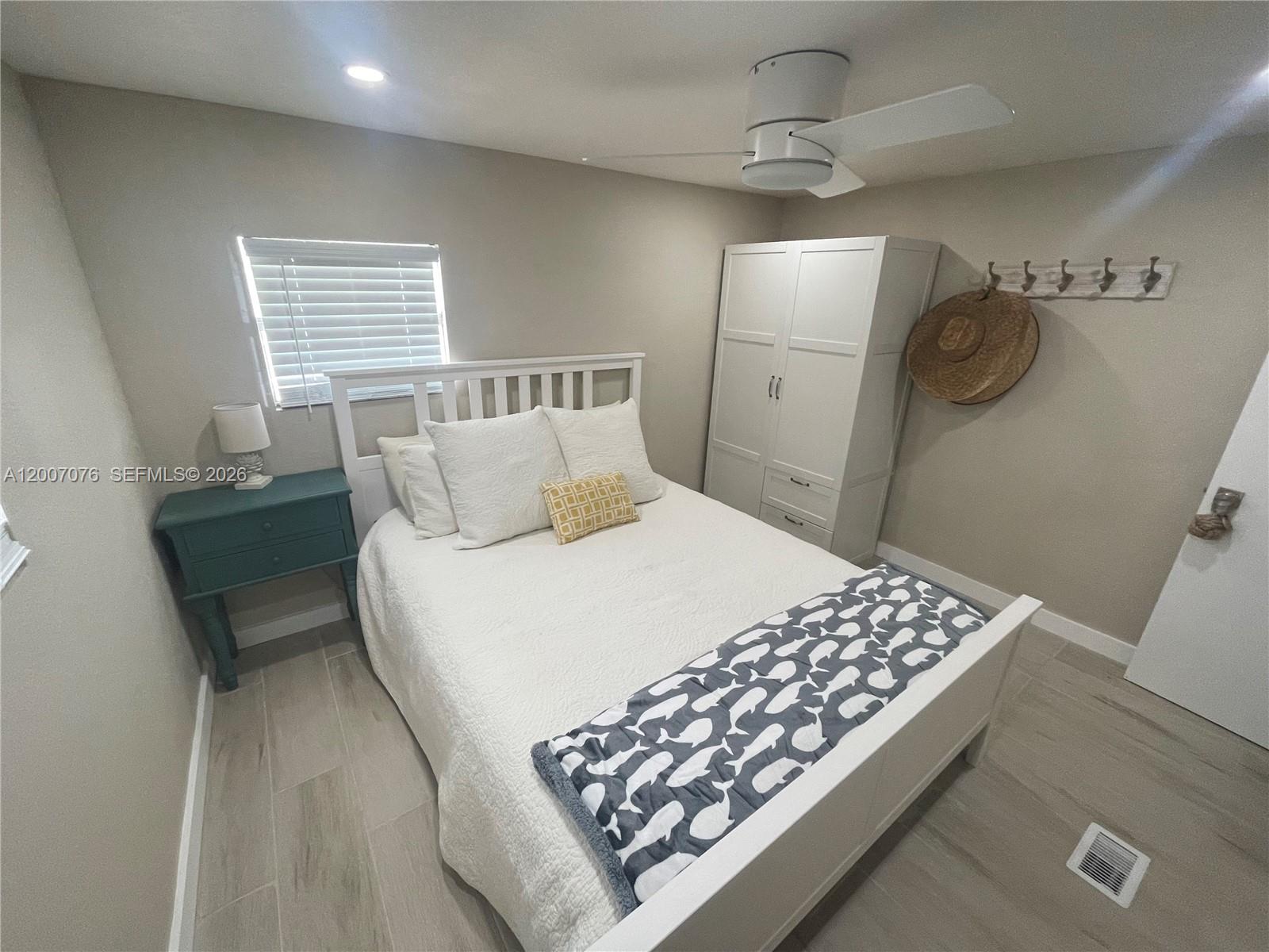 Ver detalles / sq. ft. $ 2026-04-27 0 foto