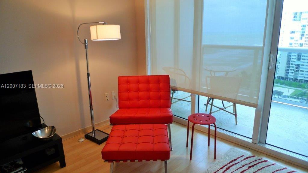See details 1705 1 / 1 811 sq. ft. $ 2026-04-24 0 Photo