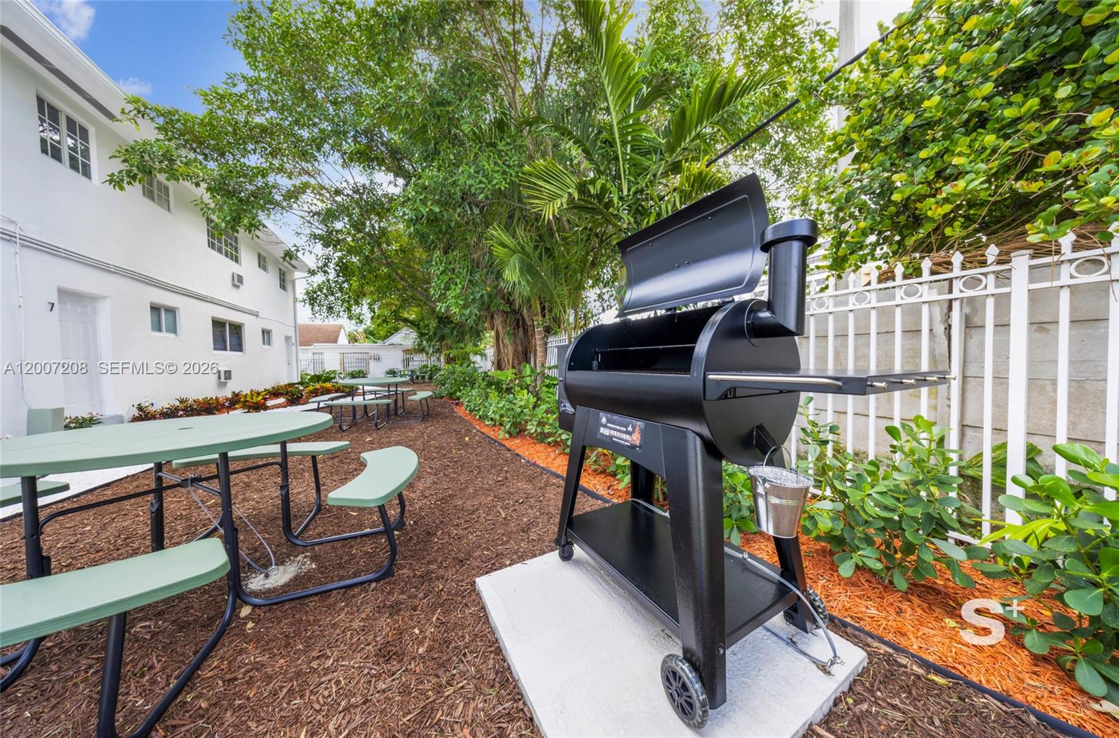 See details / sq. ft. $ 2026-06-12 0 Photo