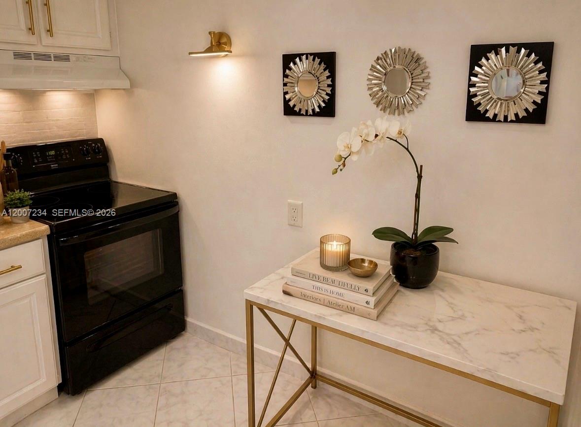 Photo of 2101 Atlantic Shores Blvd  #108, Hallandale Beach, Florida, 33009 - 