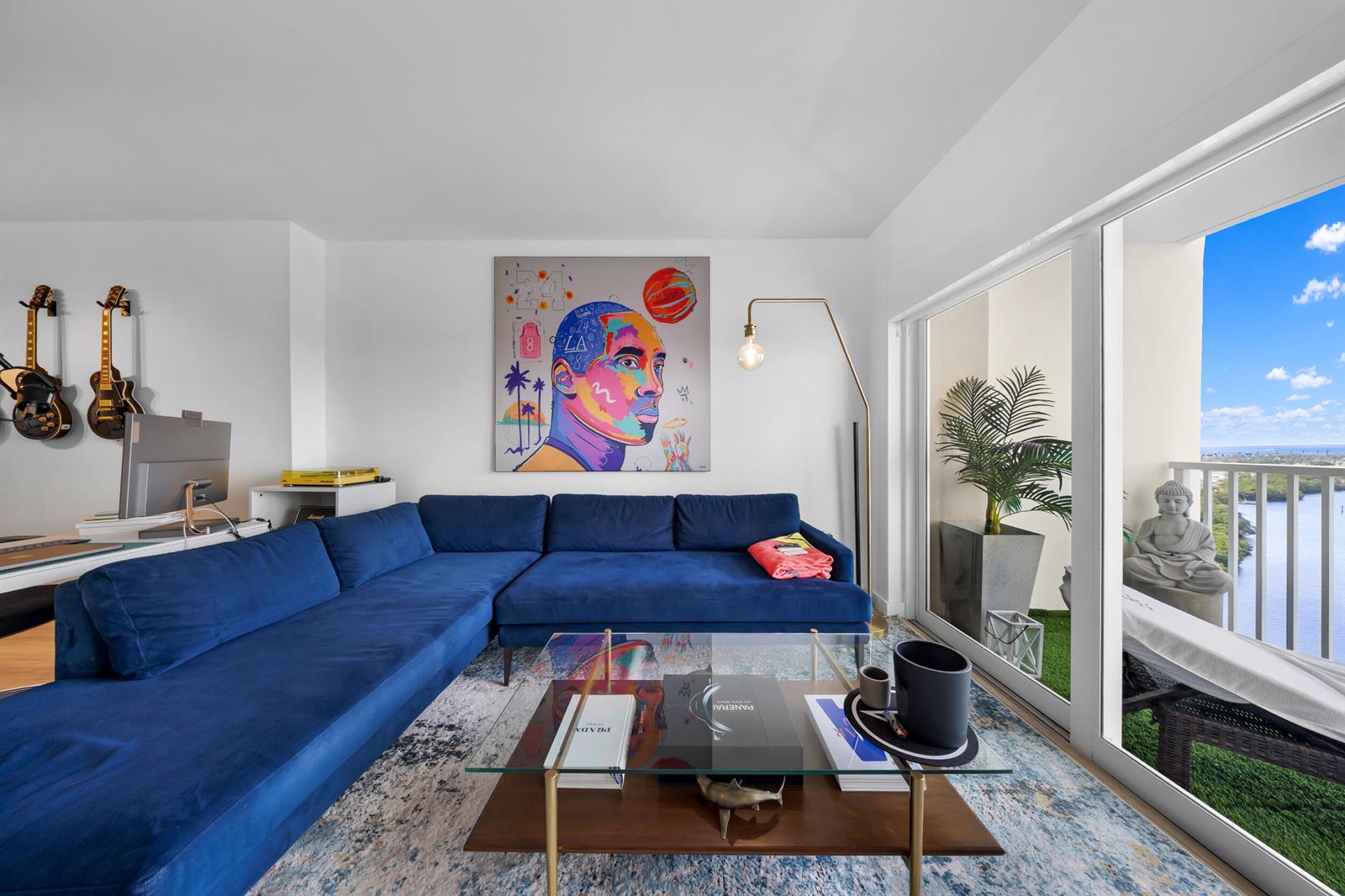1614 1 /  762 sq. ft. $ 2026-06-17 0 foto