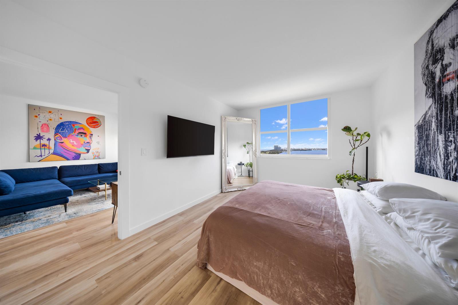 1614 1 /  762 sq. ft. $ 2026-06-17 0 foto