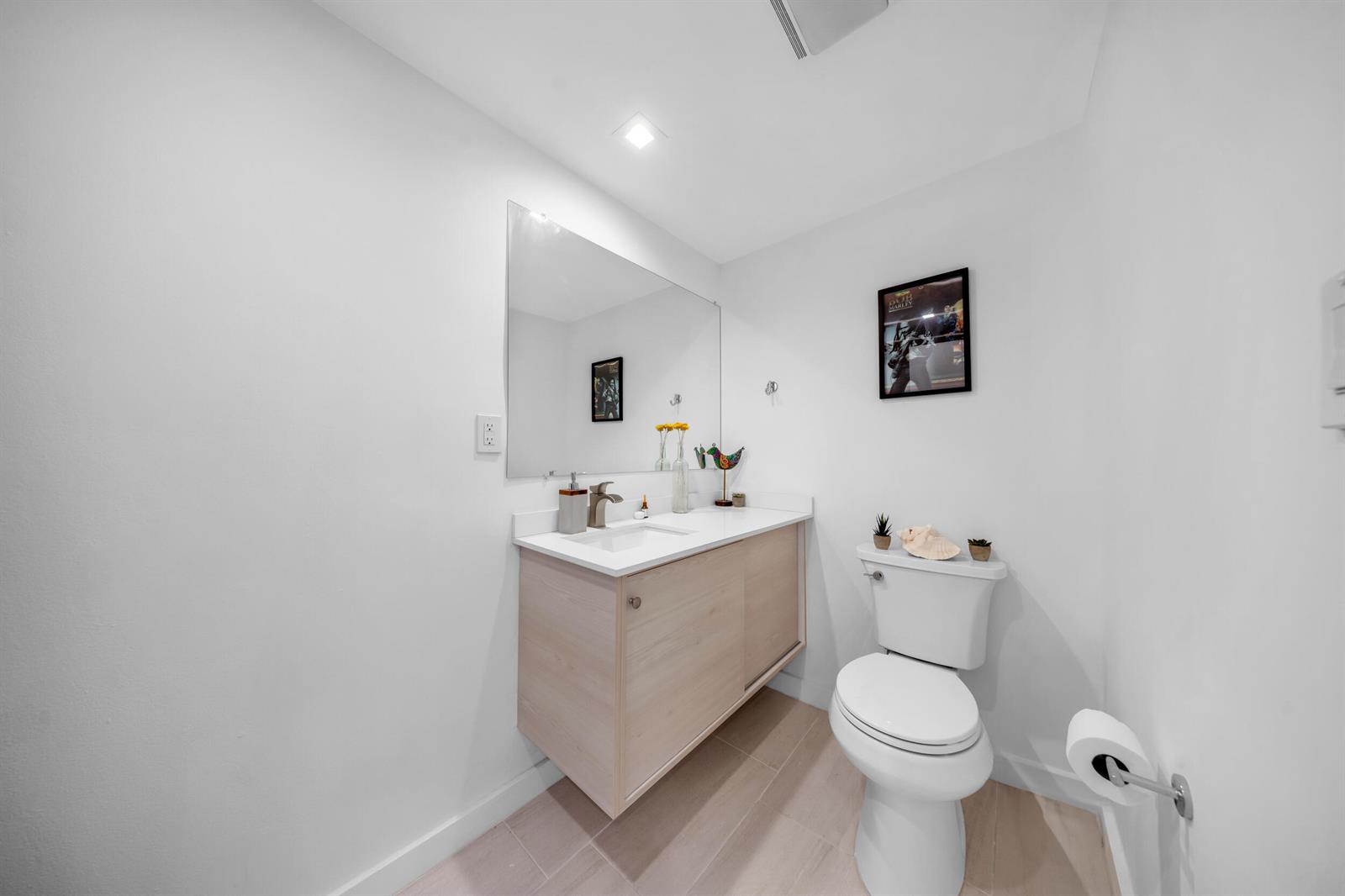 1614 1 /  762 sq. ft. $ 2026-06-17 0 foto