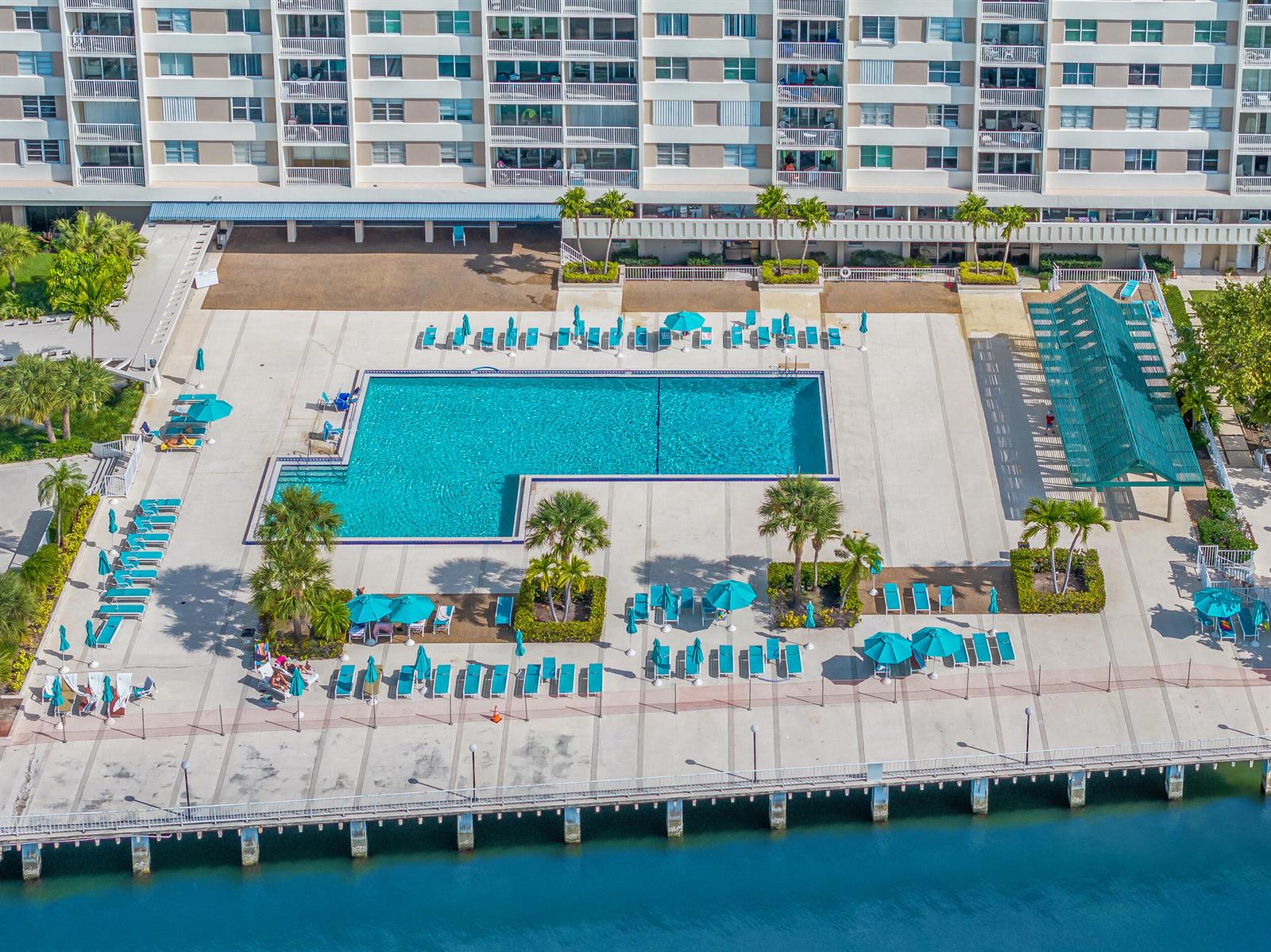 1614 1 /  762 sq. ft. $ 2026-06-17 0 foto