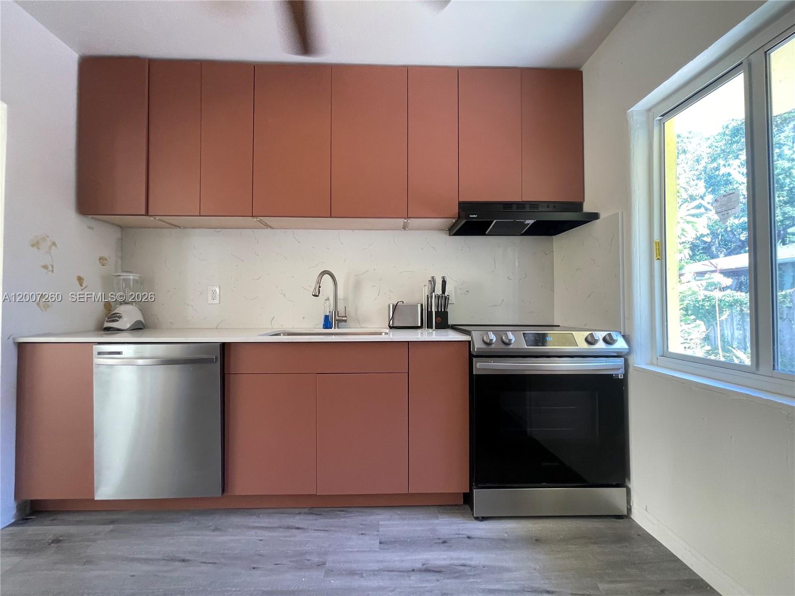   /  1912 sq. ft. $ 2026-04-24 0 Photo