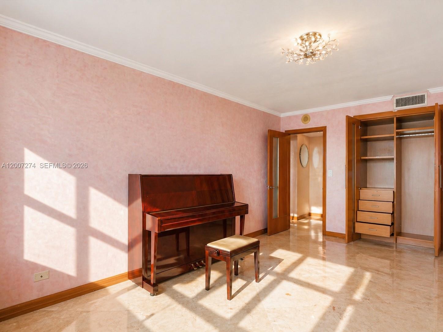 See details 1904 3 / 3 1890 sq. ft. $ 2026-04-24 0 Photo