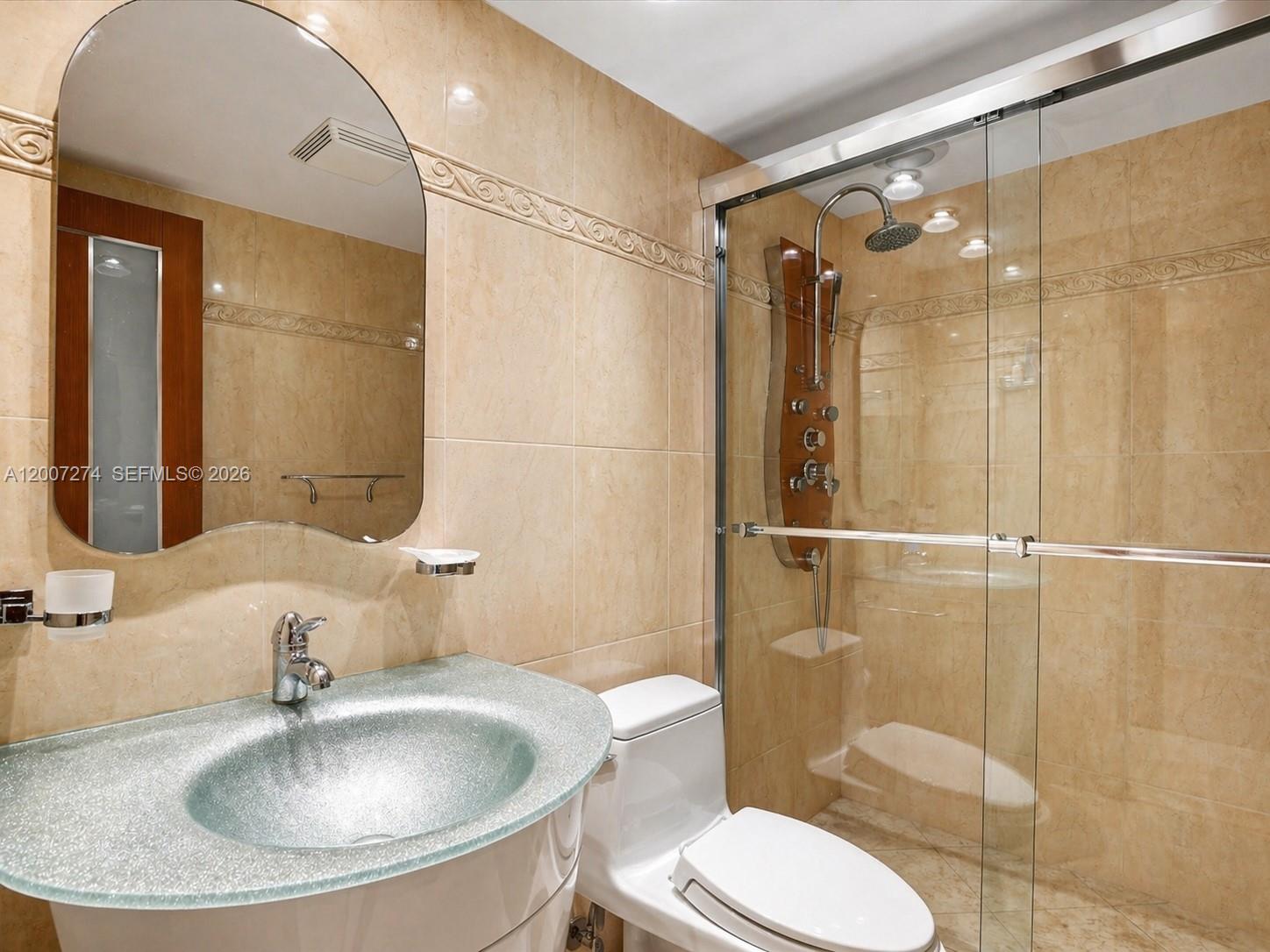 See details 1904 3 / 3 1890 sq. ft. $ 2026-04-24 0 Photo