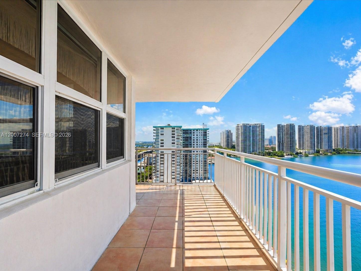 See details 1904 3 / 3 1890 sq. ft. $ 2026-04-24 0 Photo