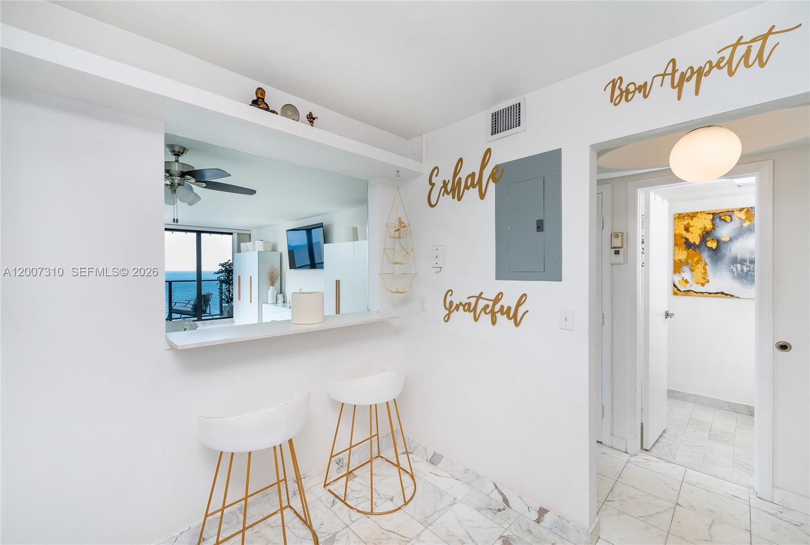 Photo of 2301 Ocean Dr  #1102, Hollywood, Florida, 33019 - 