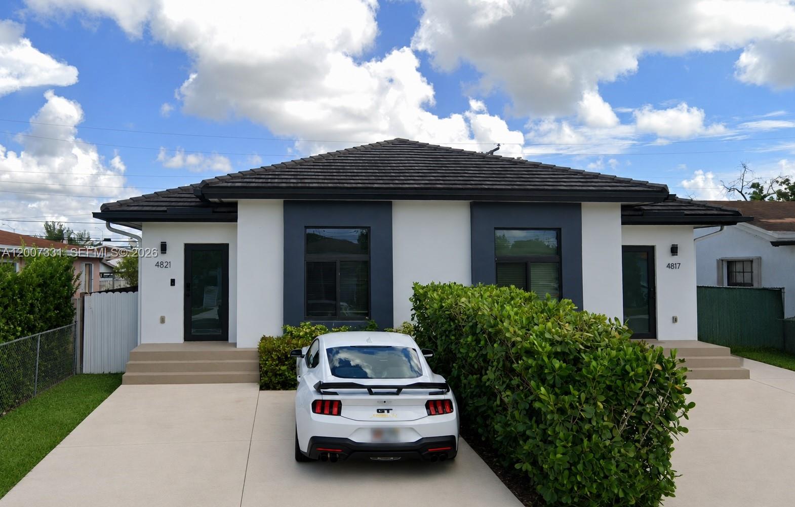 See details / 1085 sq. ft. $ 2026-05-18 0 Photo