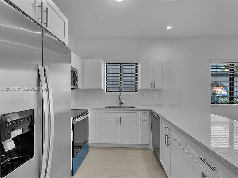 See details / 1085 sq. ft. $ 2026-05-18 0 Photo
