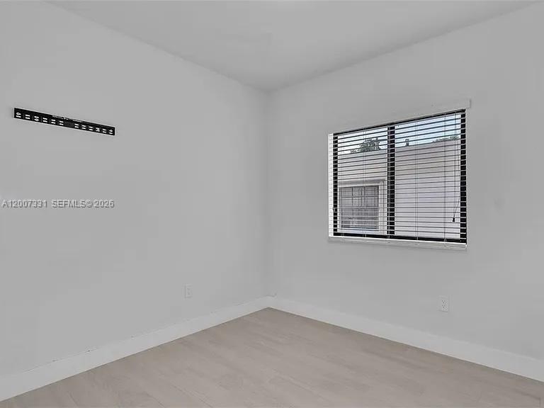 See details / 1085 sq. ft. $ 2026-05-18 0 Photo